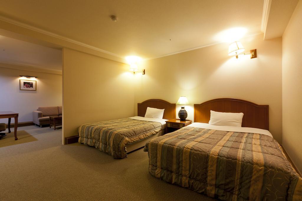 Station Hotel Au Tsu Room photo